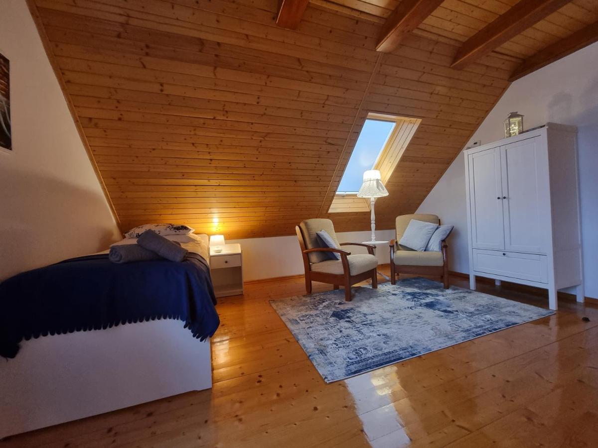 Naszjestwasz Villa Gorki Male  Exteriör bild